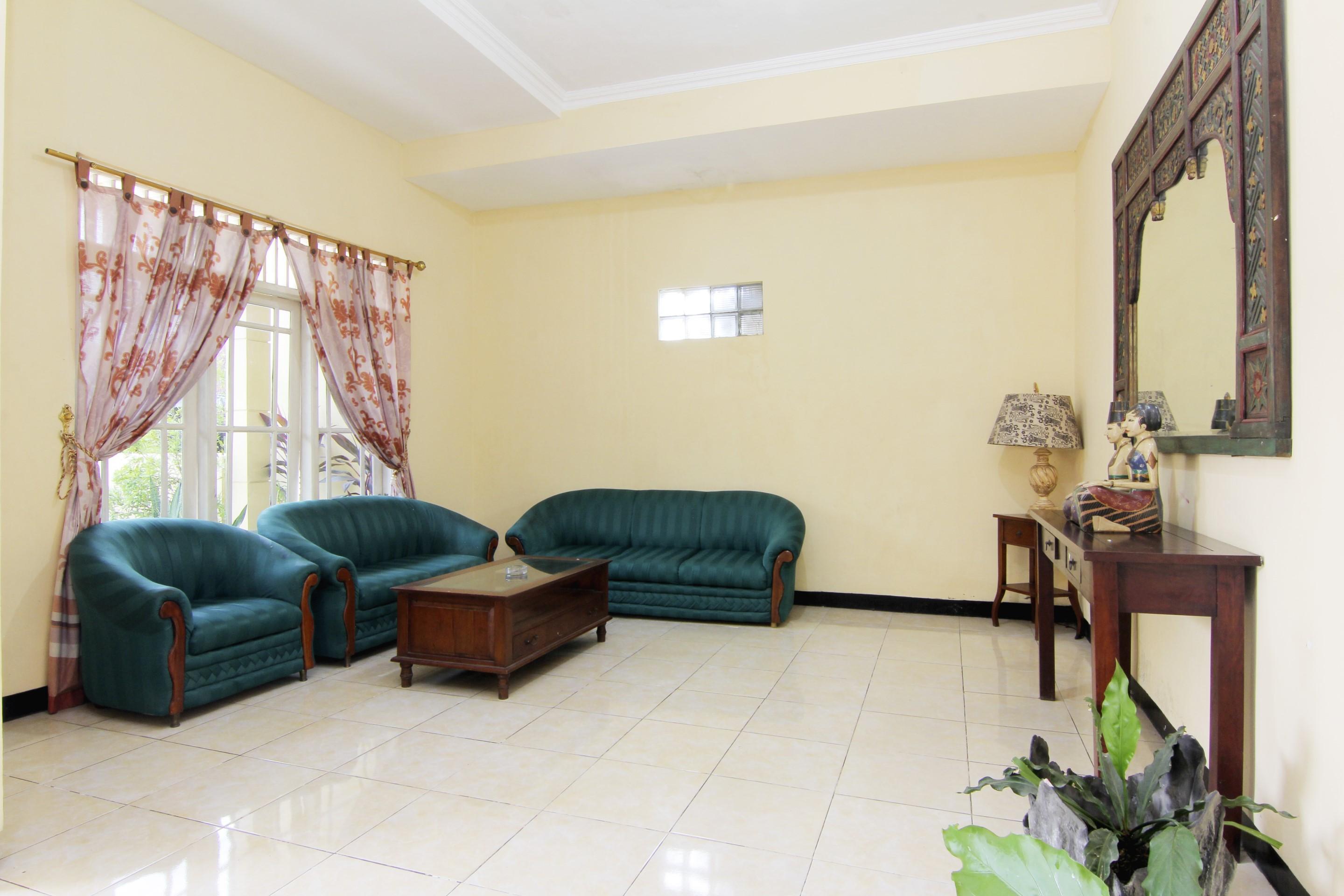 Jj House Gejayan Hotel Kejayan Exterior foto
