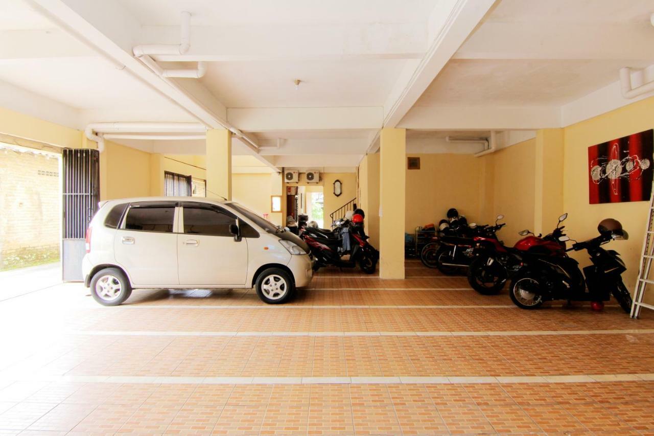 Jj House Gejayan Hotel Kejayan Exterior foto
